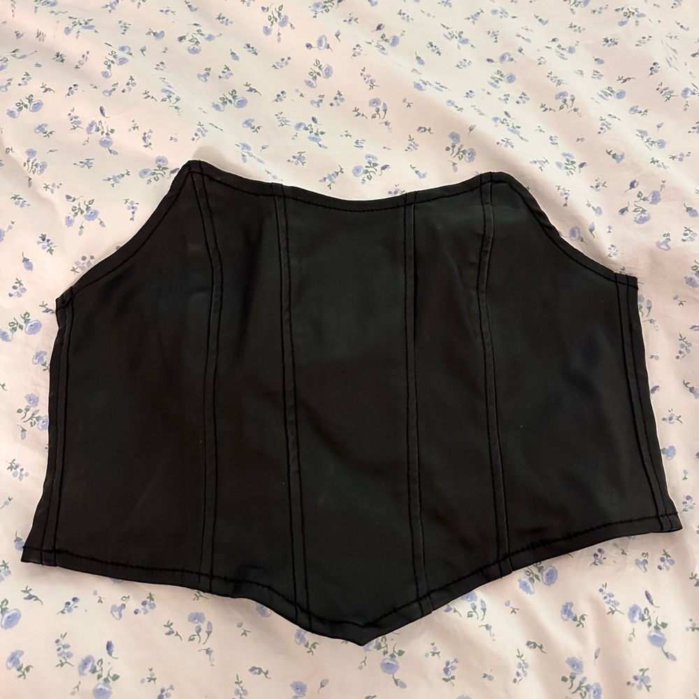 Edikted Sleek Black Bustier